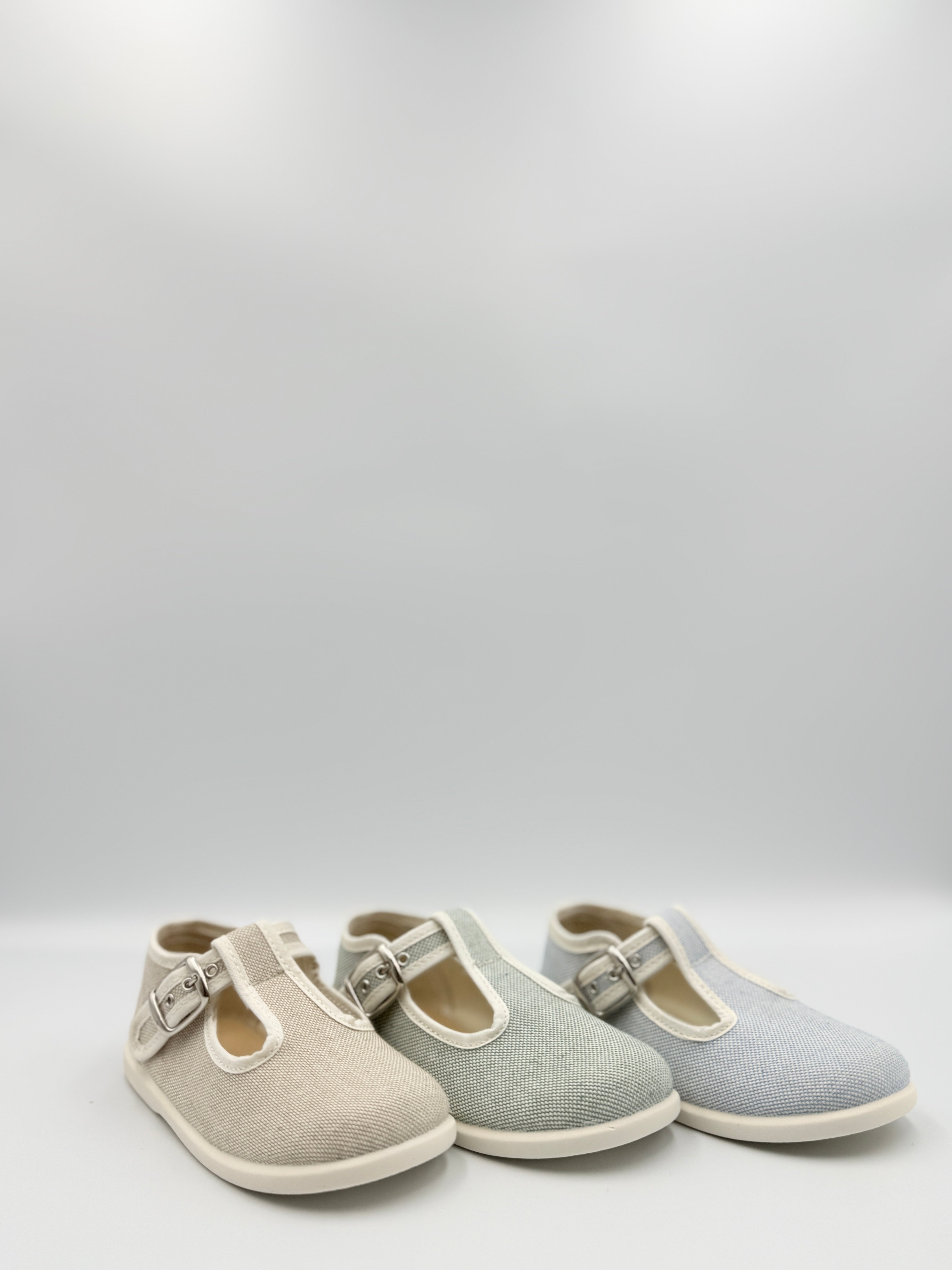 T- Strap ‘Viena' Sand