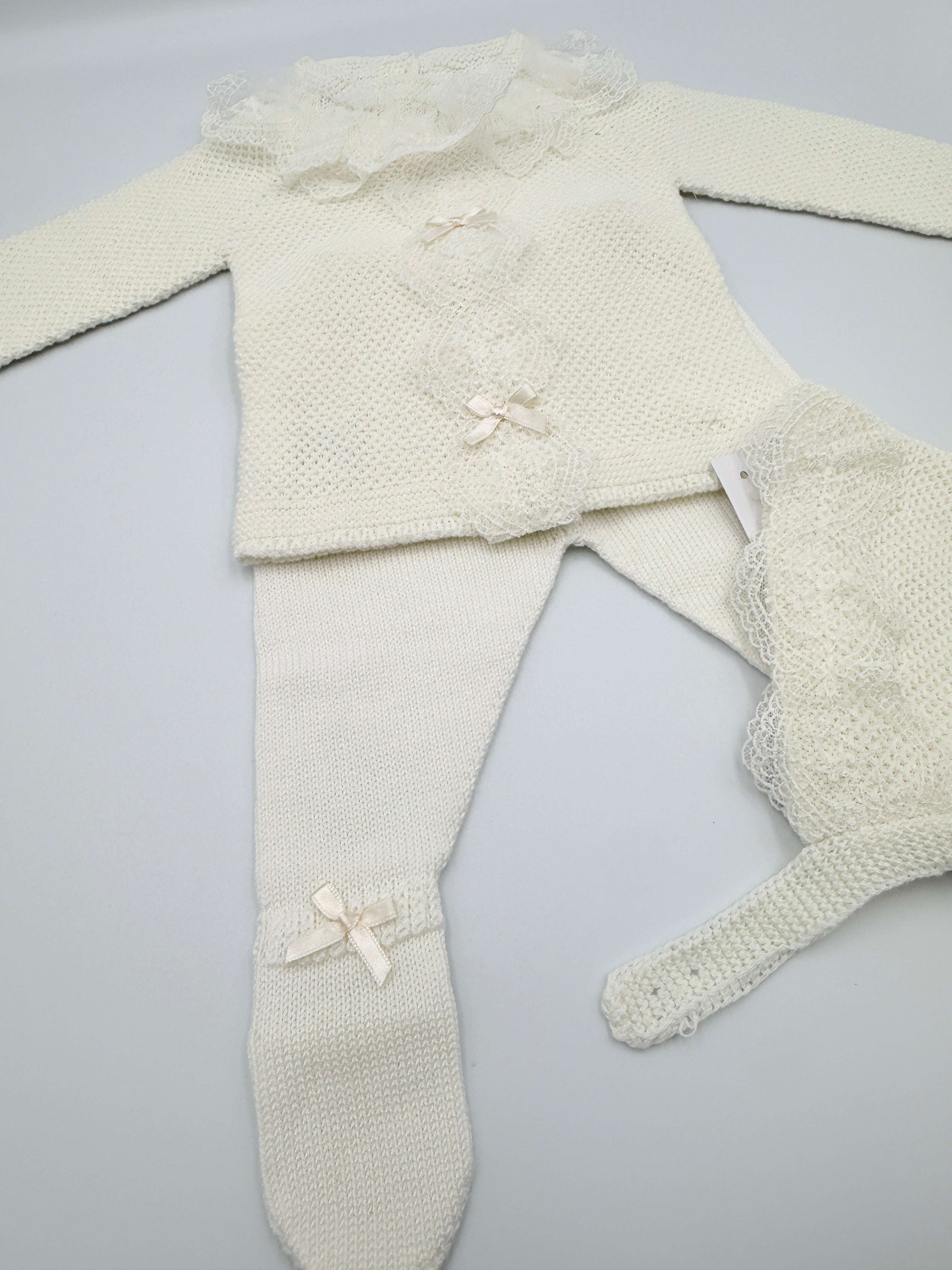 Knit Set 'Puntilla Picos' Beige