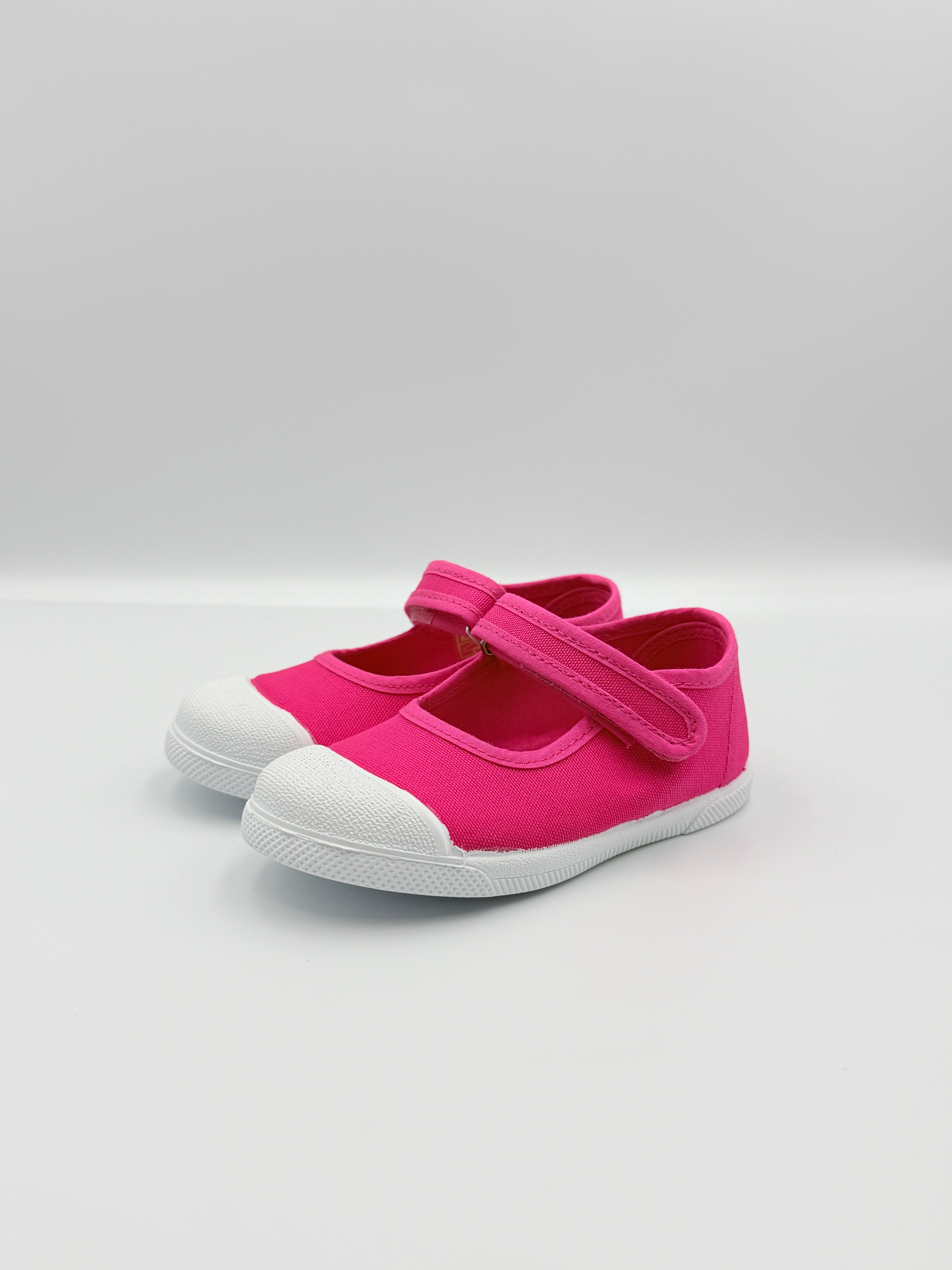 Mary Jane 'Cap Toe' Fuchsia