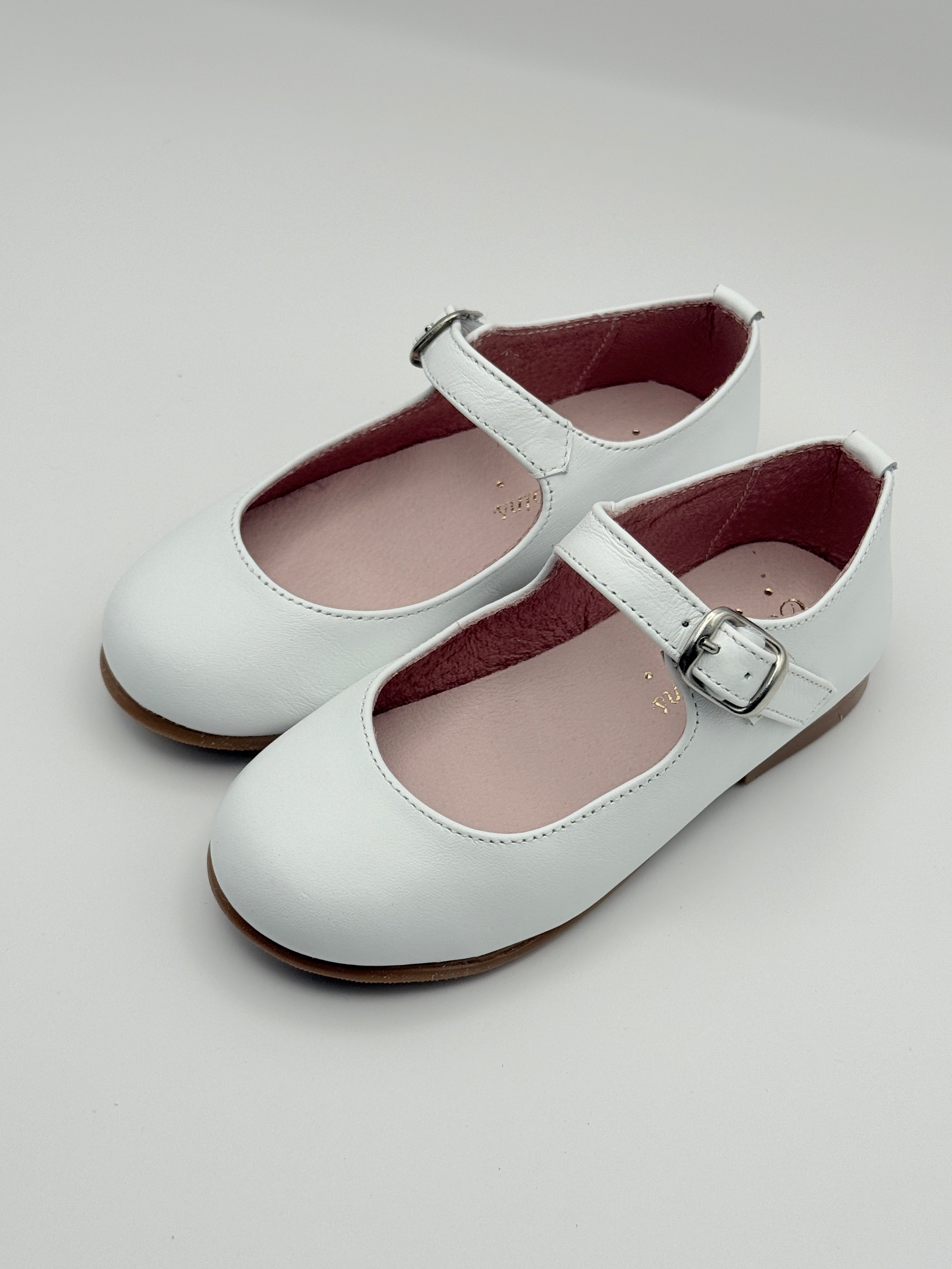 Mary Jane Magic White