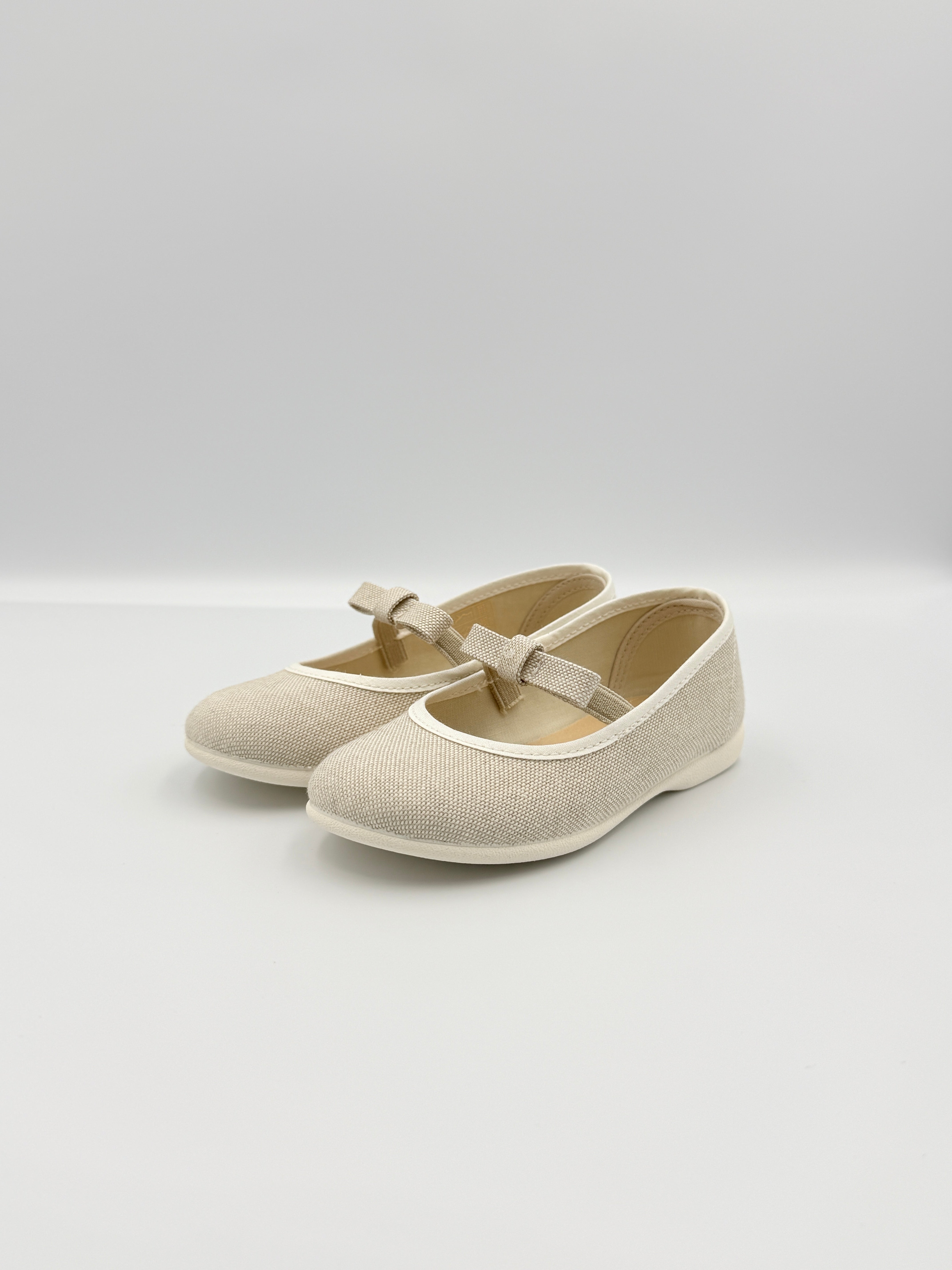 Mary Jane 'Bow' Sand