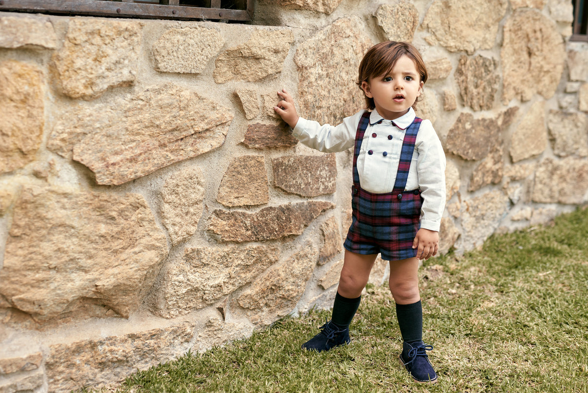 The Story of Tartan: How Christmas Borrowed a Scottish Classic