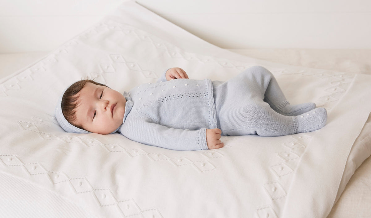 What Size Should I Buy for My Newborn? A Guide to European Baby Sizing