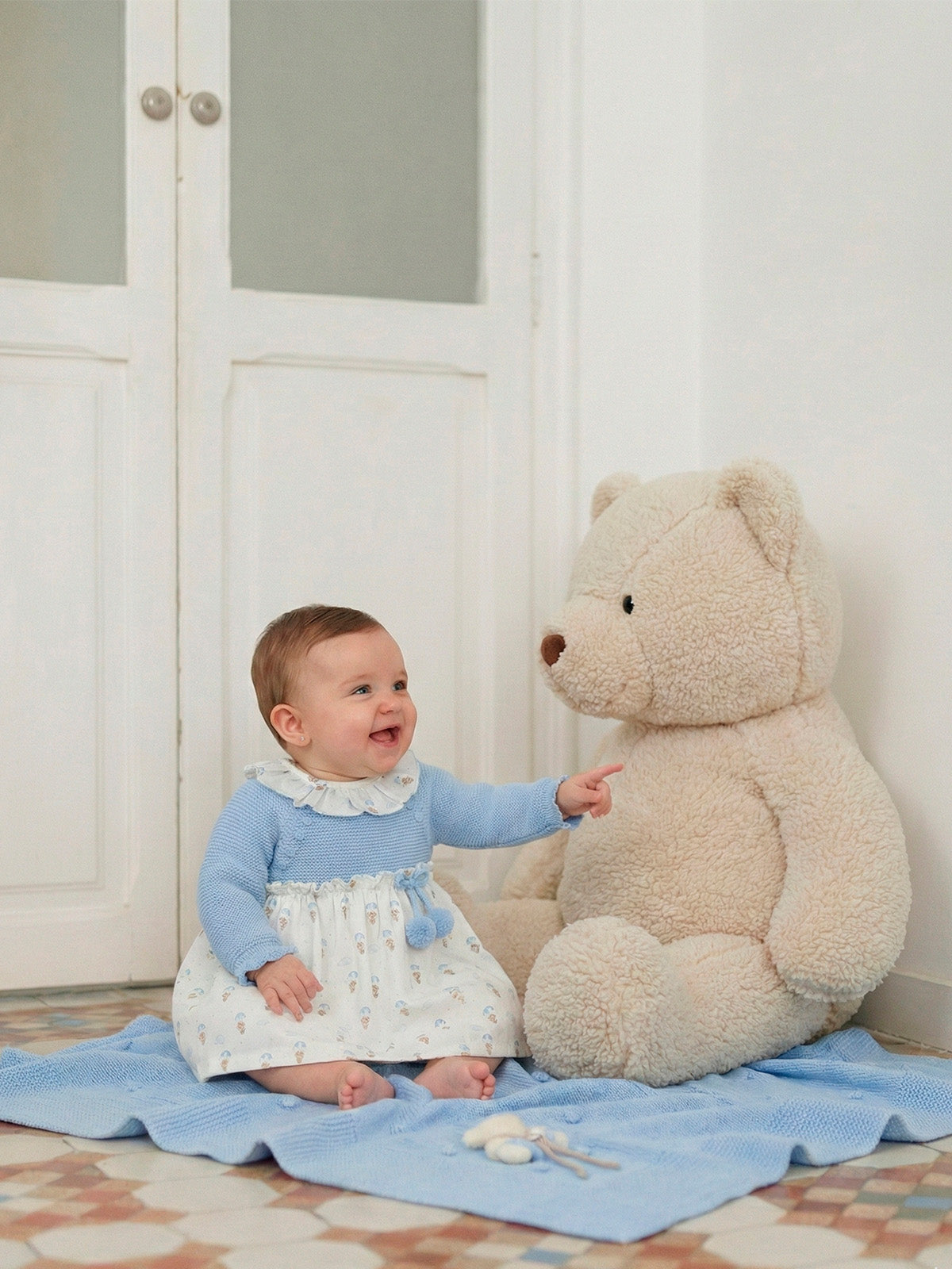 Knit Dress 'Bear in Parachute'