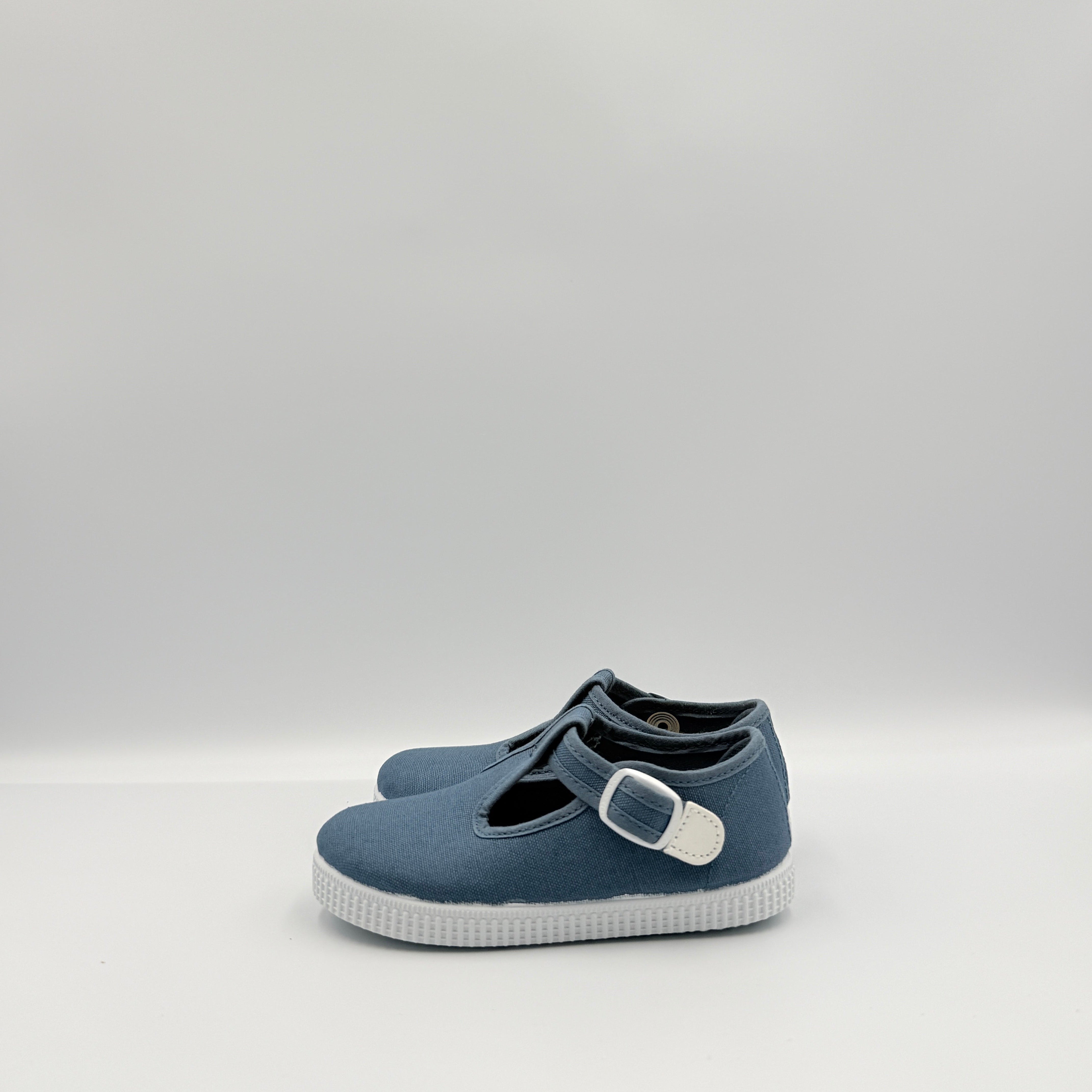 T- Strap 'Naia' Navy