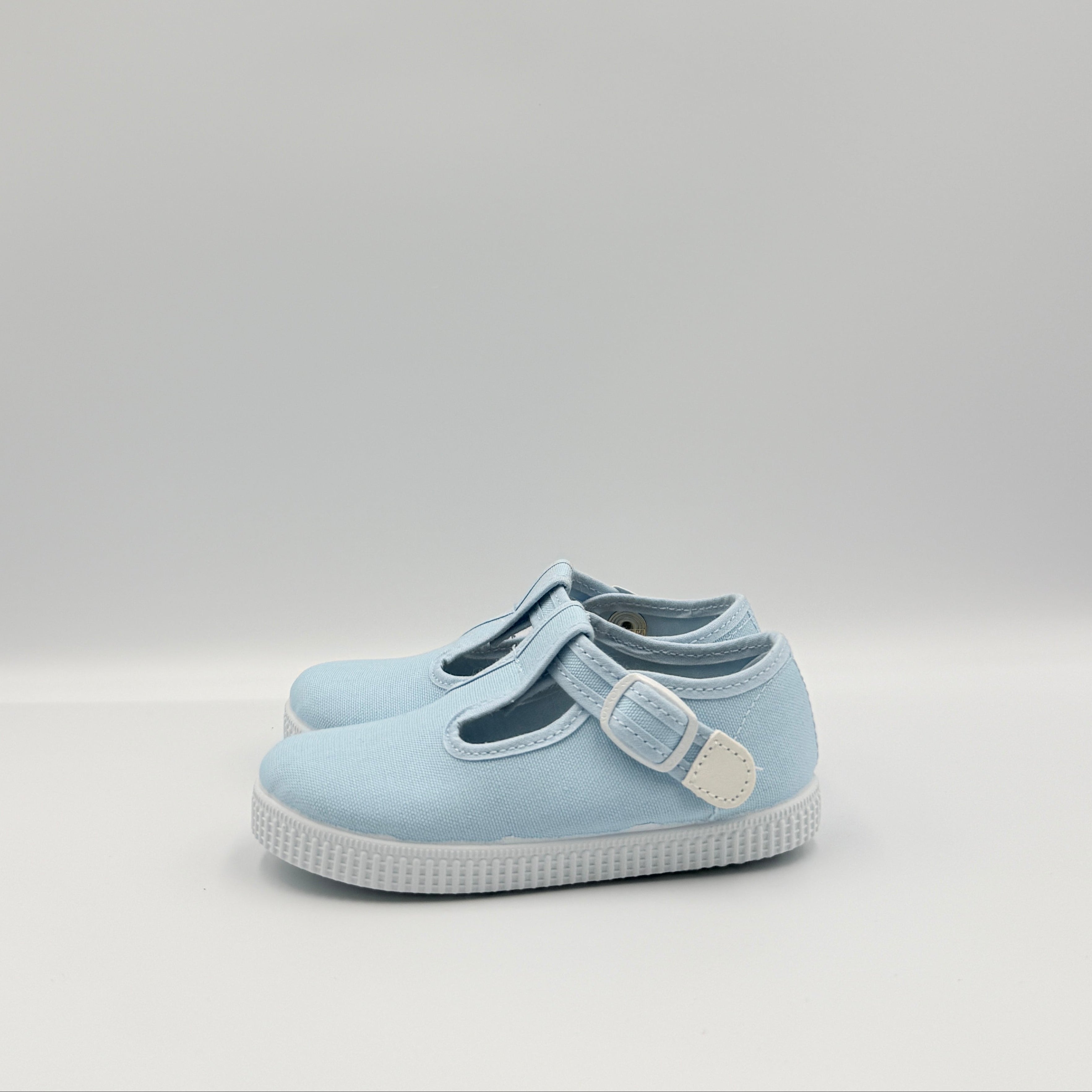T- Strap 'Naia' Sky Blue