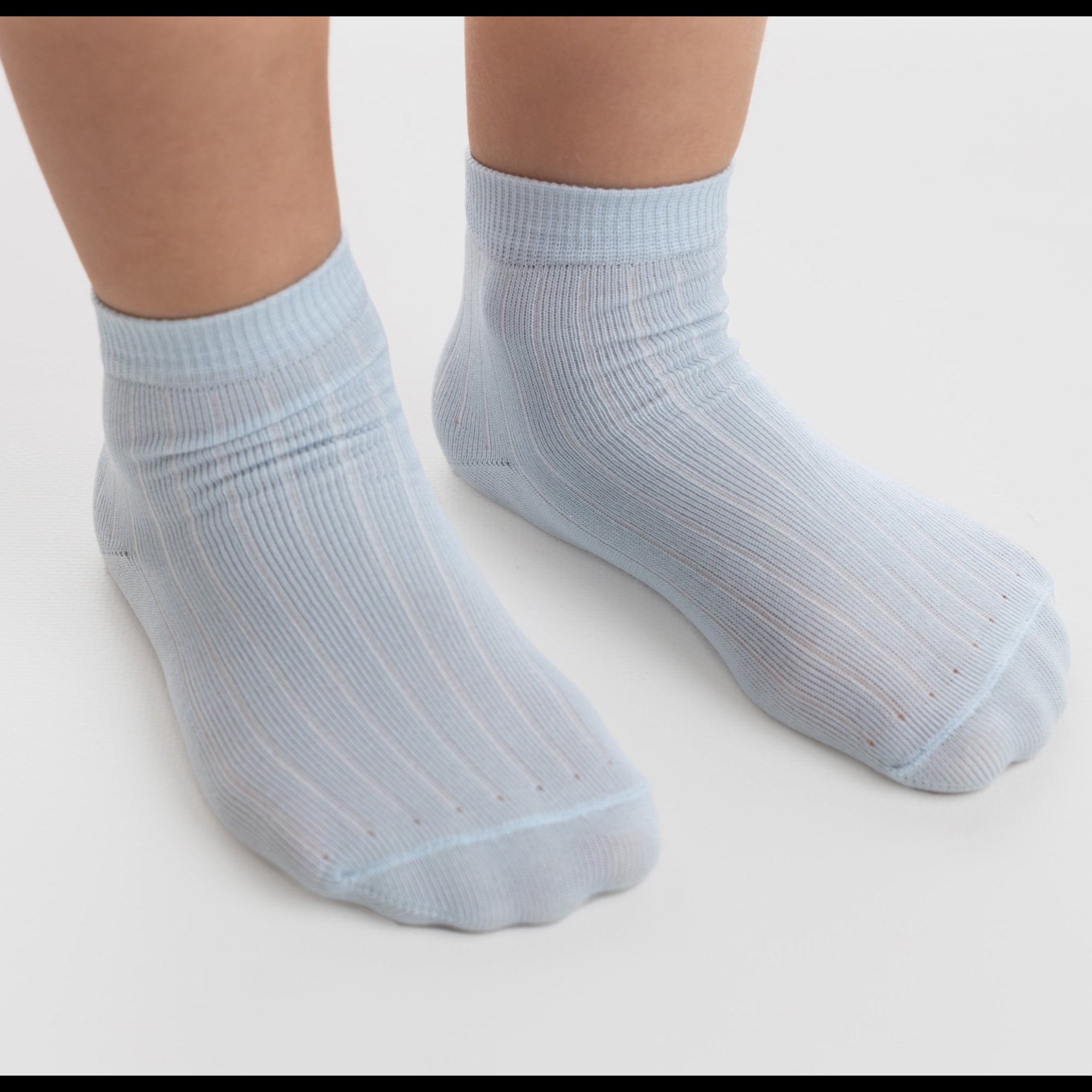 Cinq Lapins Ribbed Ankle Socks