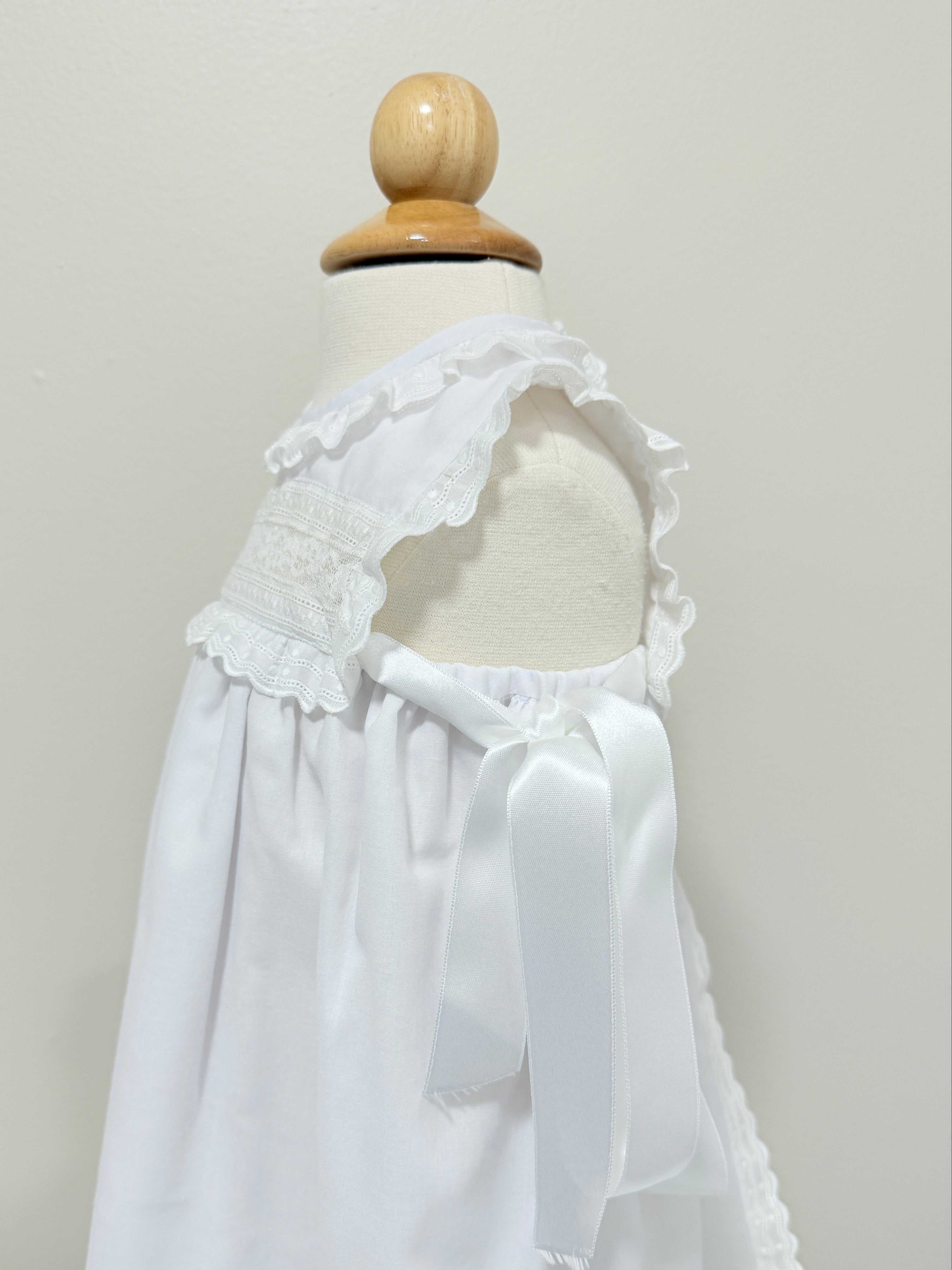 Artisanal Gown 'Batiste'